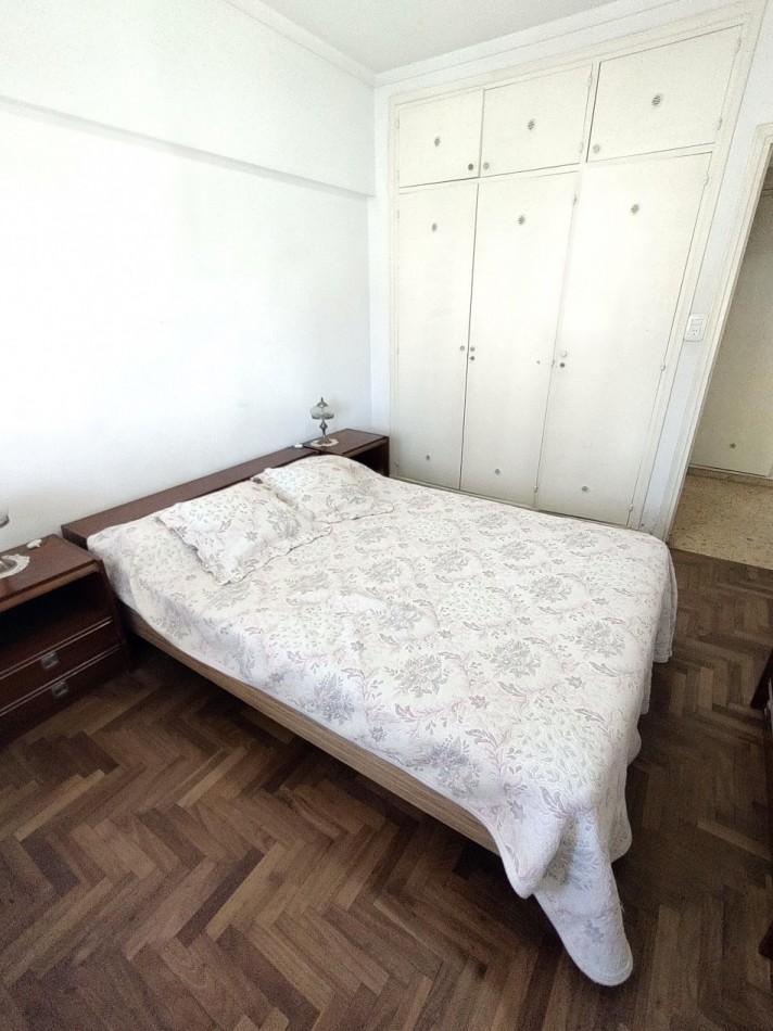 Departamento 2 ambientes a la calle