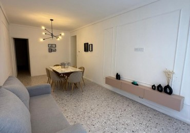 3 Amb a la calle con balcon terraza